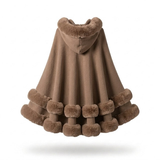 Flauschiger Kapuzen-Poncho