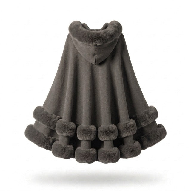 Flauschiger Kapuzen-Poncho